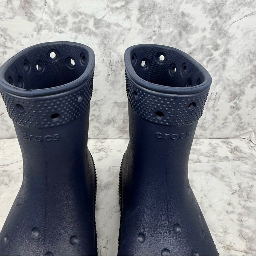 CROCS Classic Unisex Rain Outdoor Rubber Ankle Boots Navy Blue Kids Sz J2 - Picture 9 of 14